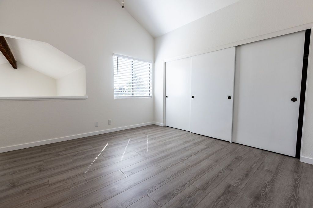 Building Photo - 47 Clover Ln