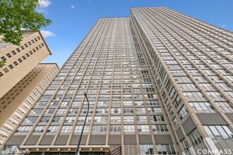 Building Photo - 655 W Irving Park Rd