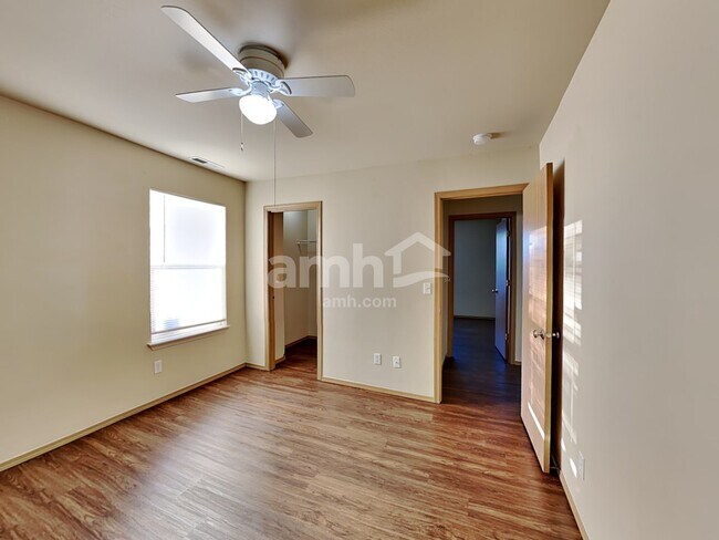 Building Photo - 10418 192nd Street Ct E