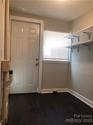 Building Photo - 48 Julian St