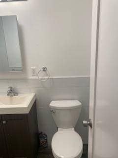 Building Photo - 58-61 54th Street Unit 2