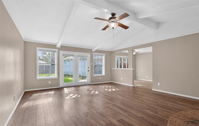 Building Photo - 27210 Jimmy Ln