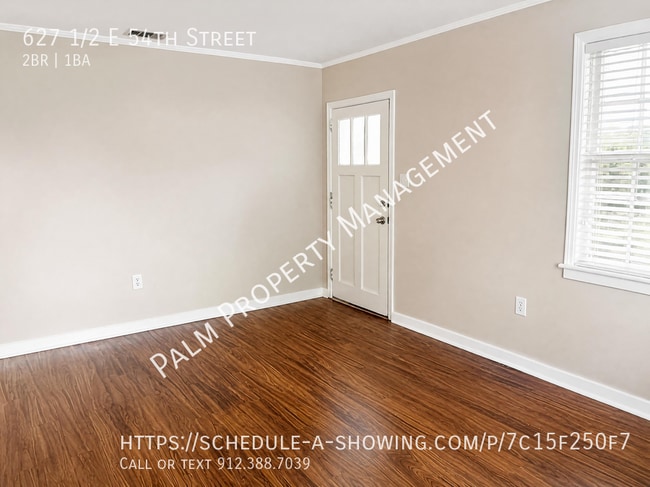 Building Photo - 627 1/2 E 54th Street-