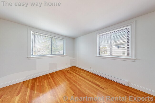 Building Photo - 134 Summer St