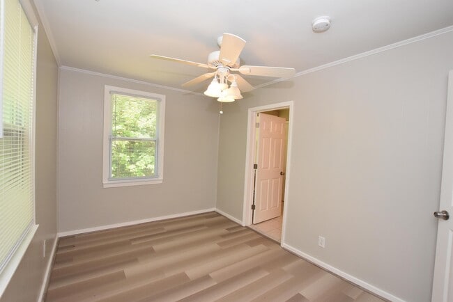 Building Photo - 217 Grove St