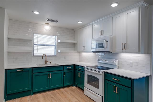 Building Photo - 753 Burr Oak Dr