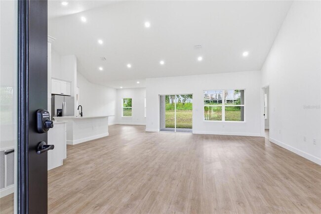 Building Photo - 4826 SW 131st Pl