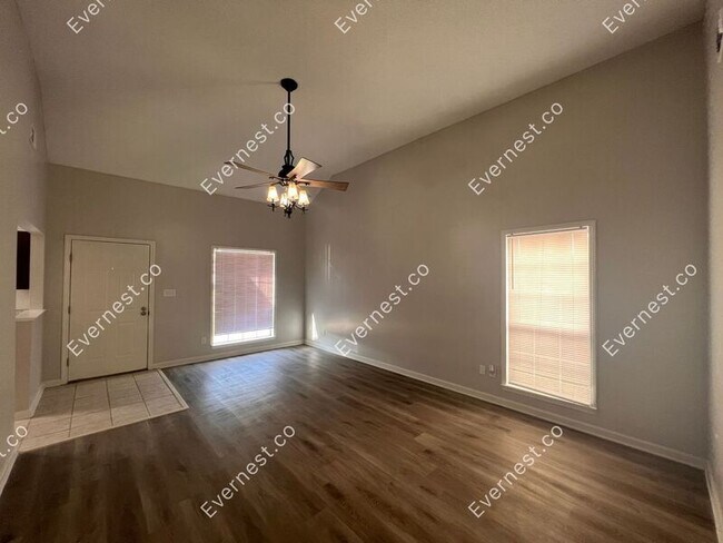 Building Photo - 7396 Overlook Dr