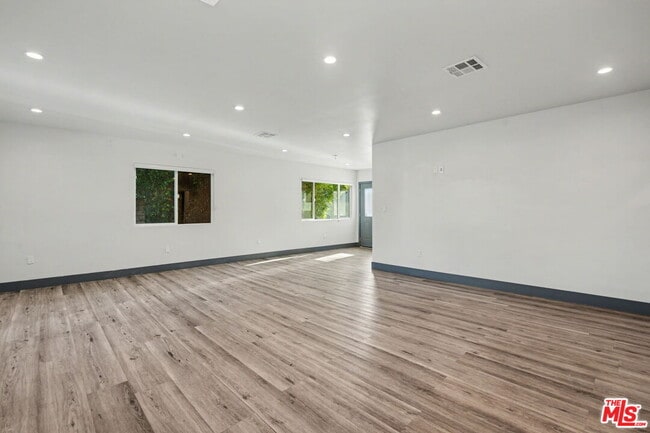 Building Photo - 15134 Friar St