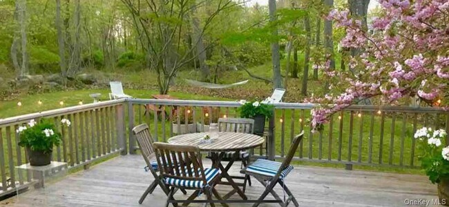 Building Photo - 9 Johnston Rd