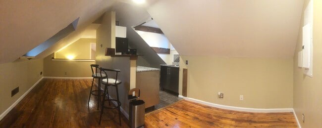 Primary Photo - 32 S Jefferson St