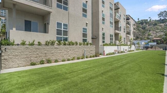 Building Photo - 5080 Camino Del Arroyo