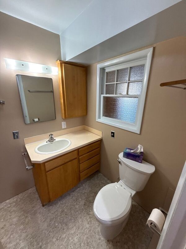 Building Photo - 1947 Marion St SE