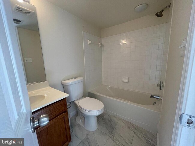 Building Photo - 24673 Nettle Mill Square