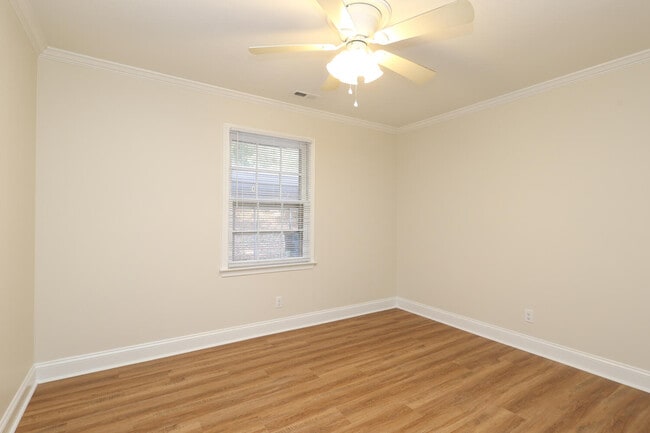 Building Photo - 937 Green Cir Dr