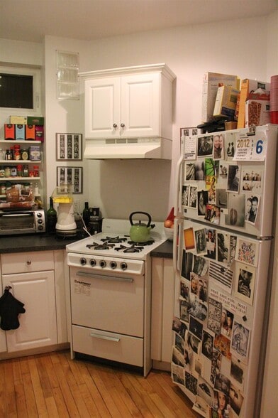 Building Photo - 331 Harvard St