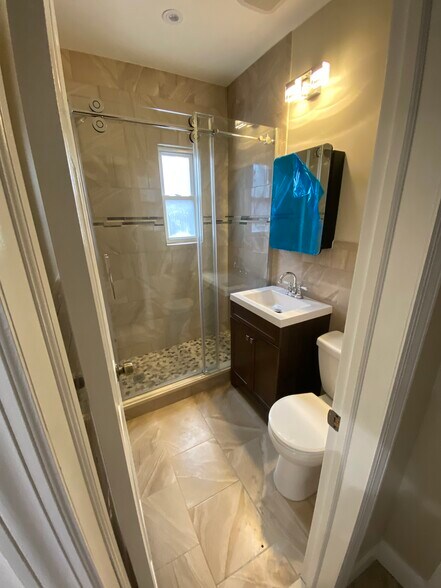 Bathroom - 7418 88th Ave