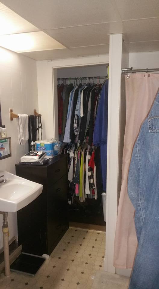 Building Photo - 186 Center St