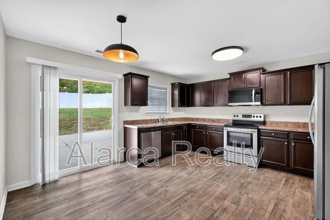 Building Photo - 4019 John Dale Ln