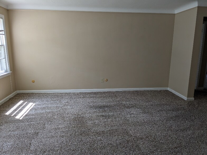 Building Photo - 1216 Orchard Heights Dr