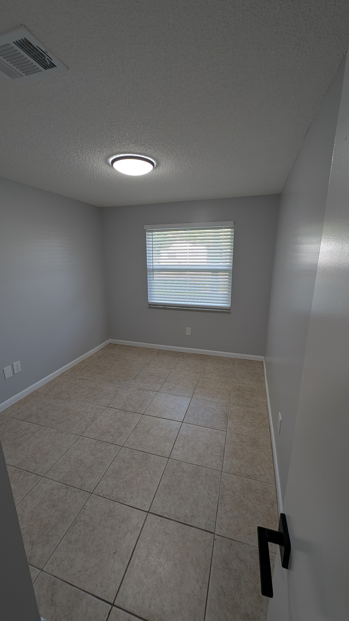 3rd bedroom - 7650 Club Duclay Dr