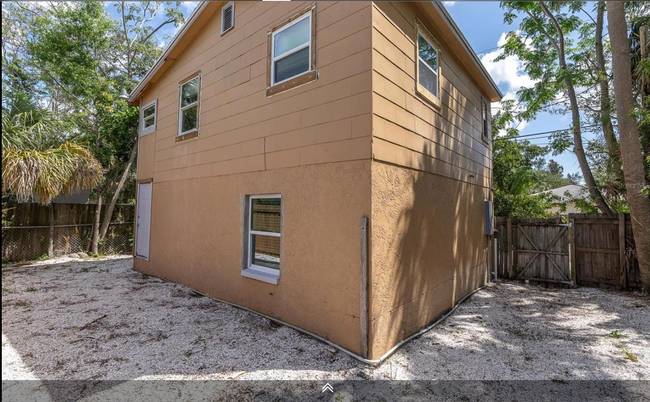 Building Photo - 1900 45th St S