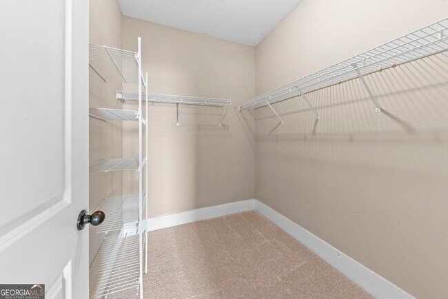 Building Photo - 135 Idlewilde Dr