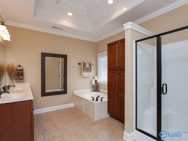 Building Photo - 25753 Summerwood Dr