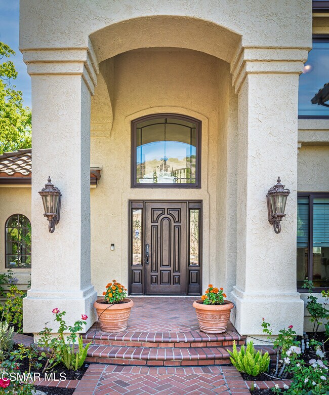 Building Photo - 2612 Yellowwood Dr