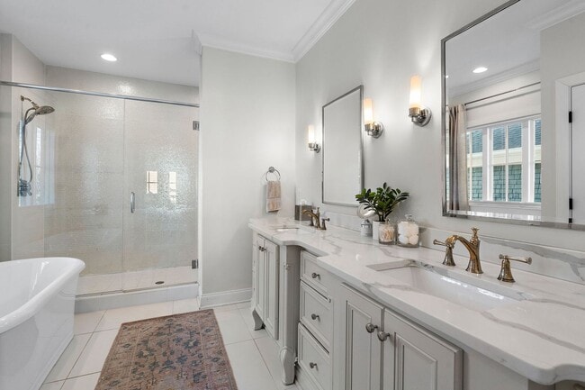 Building Photo - Luxury 12 South Living! $13,000 per month ...