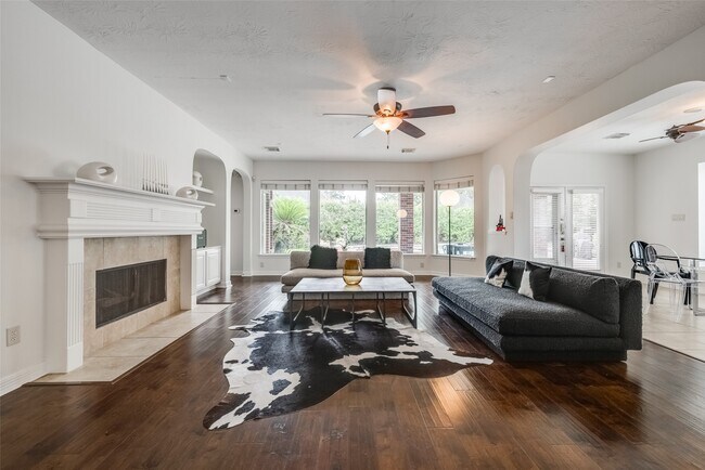 Building Photo - 5710 Cielio Bay Ct