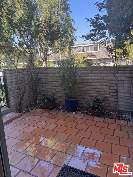 Building Photo - 4775 La Villa Marina