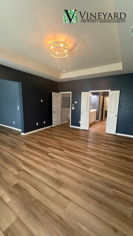 Building Photo - 303 Cherokee Reserve Ct
