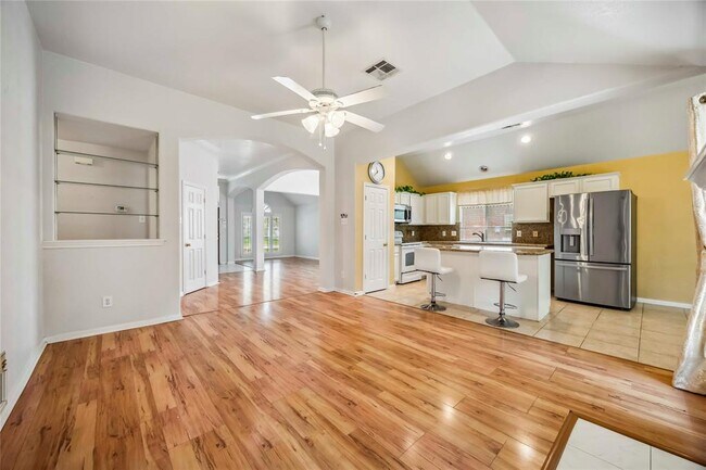 Building Photo - 8830 Sherina Park Dr