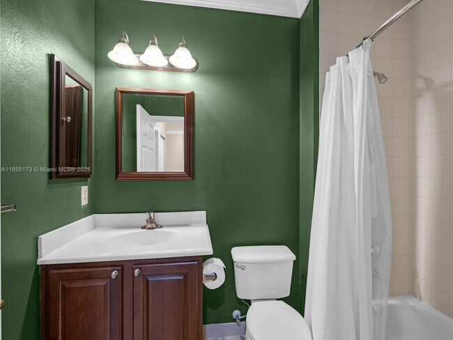 Building Photo - 2891 S Greenleaf Cir