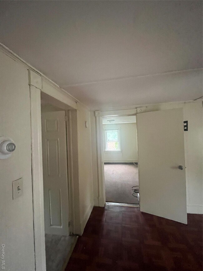 Building Photo - 57 Capron St