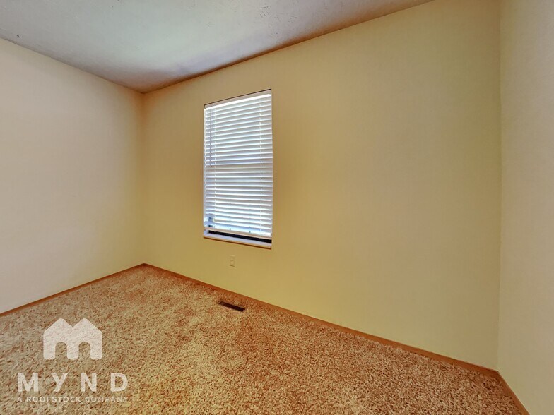 Building Photo - 3744 S Colgate Ave