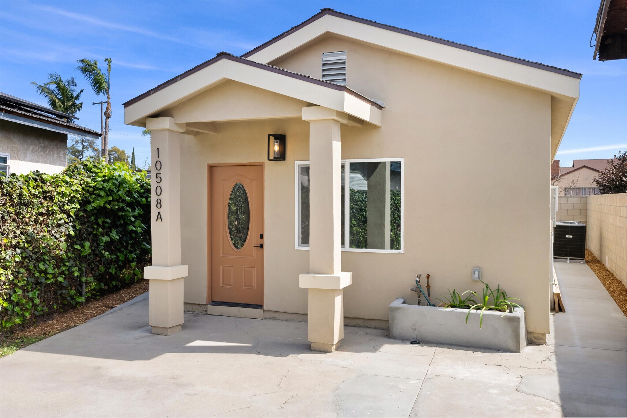 Building Photo - 10508 Mattock Ave