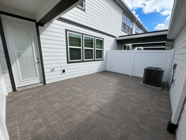 Building Photo - 4544 Orchard View Aly
