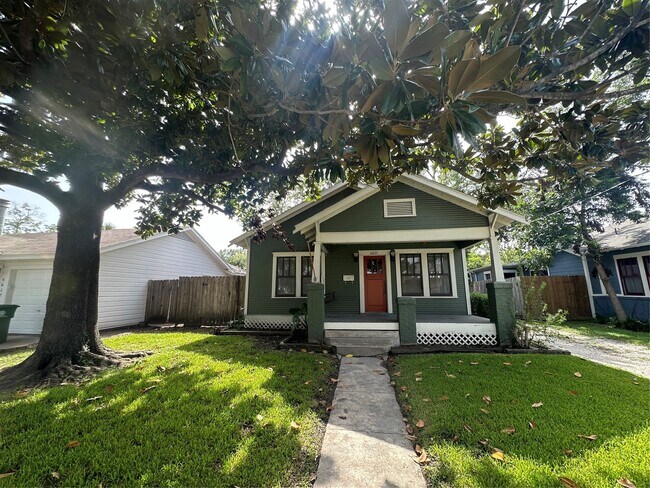 Building Photo - 4621 Michaux St