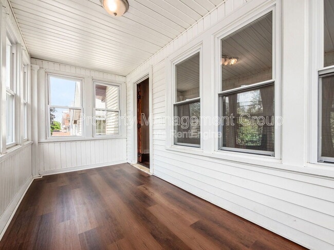 Building Photo - 1168 E Whittier St
