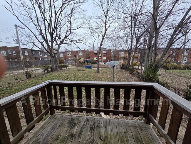 Building Photo - 3143 Halliday Ave