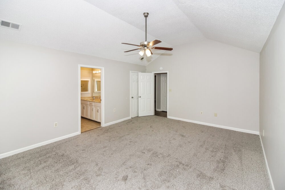 Building Photo - 7352 Alexander Rd