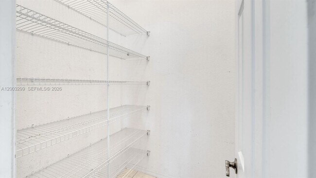 Building Photo - 1916 SE 23rd Ave