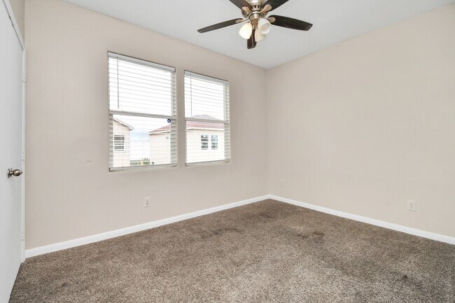 Building Photo - 8706 Beviamo St