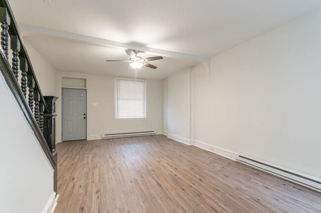 Building Photo - Beautiful 3-Bed/1.5 Bath Home Located in N...