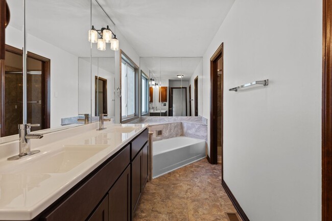 Building Photo - 3815 Melstone Ct