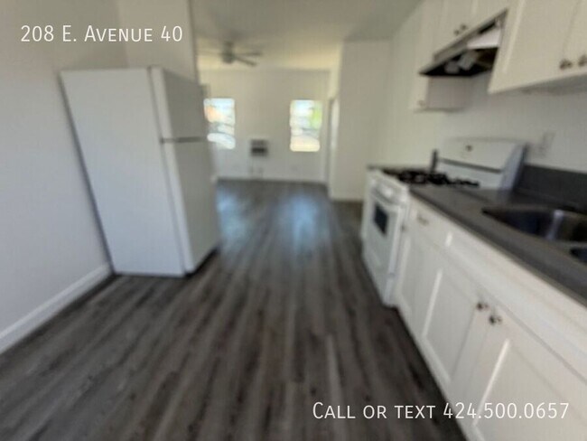 Building Photo - 208 E Avenue 40