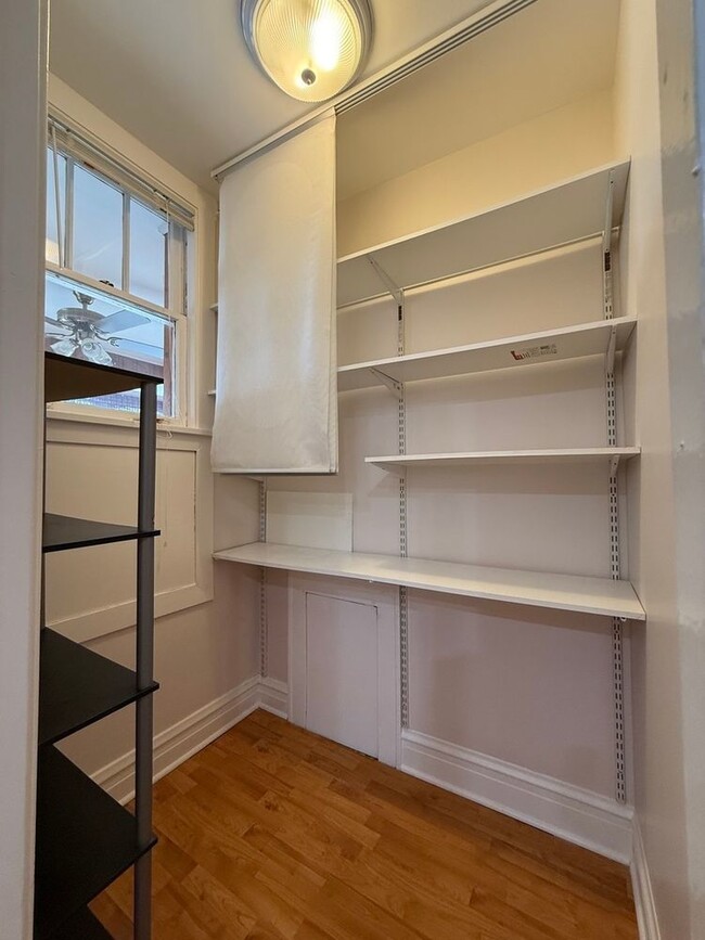 Building Photo - 4950 N Marmora Ave
