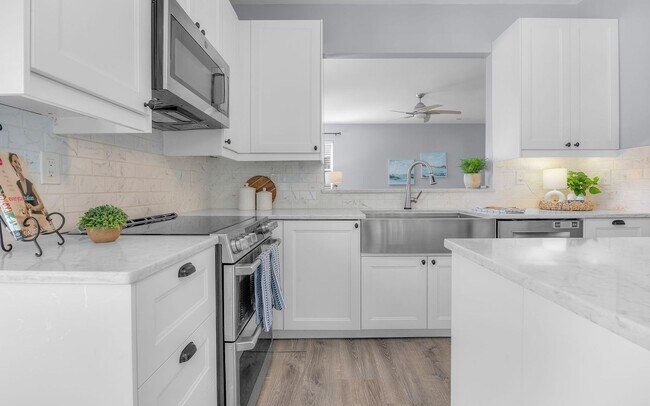 Building Photo - Gorgeous First-Time Rental in Popular Courthouse Estates! A Pet-Friendly Home, Fenced Yard, All A...